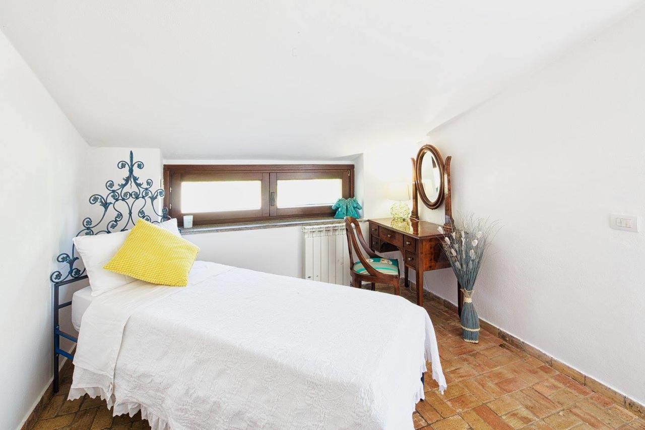 La Cavetta Country House Тревиняно Романо Екстериор снимка