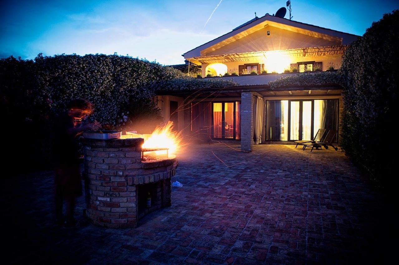 La Cavetta Country House Тревиняно Романо Екстериор снимка